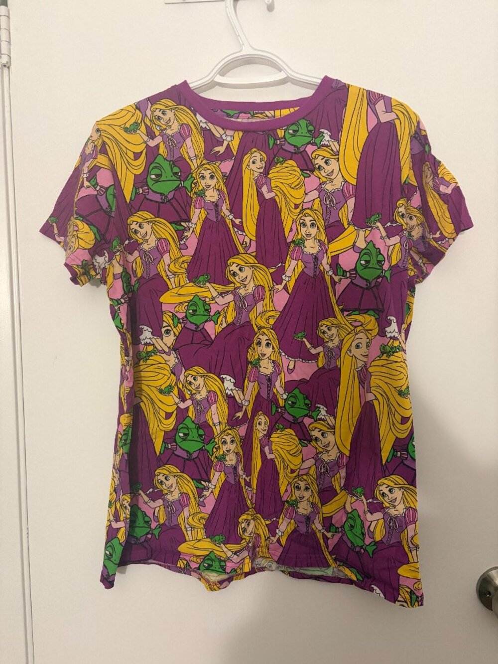 Cakeworthy Tangled AOP - Size Large